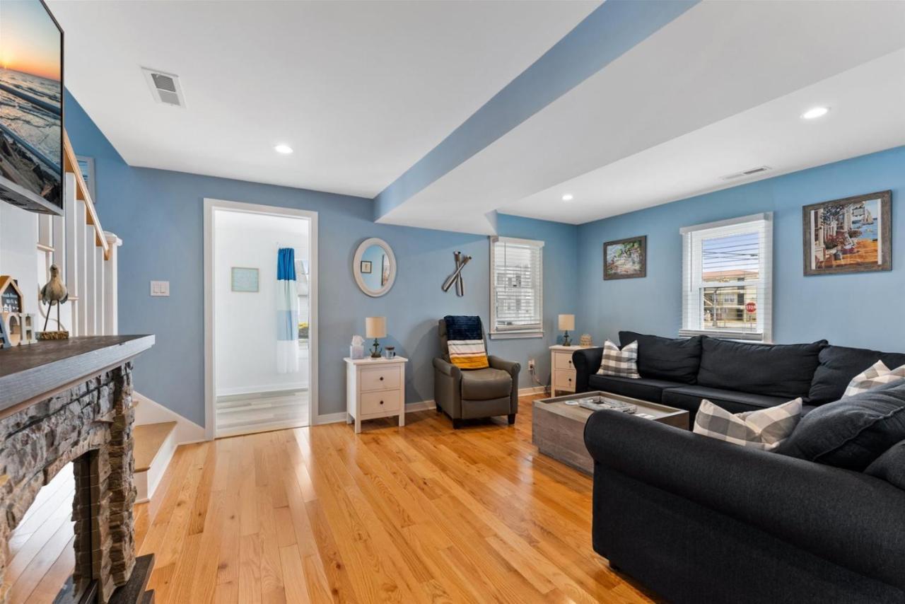 Newly Renovated 4 Bedroom Home Only 2 Blocks From The Beach! Уайлдууд Екстериор снимка