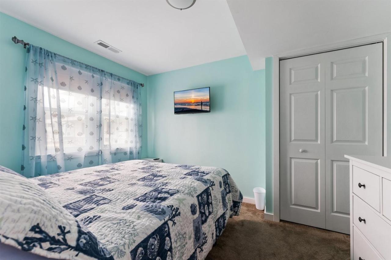 Newly Renovated 4 Bedroom Home Only 2 Blocks From The Beach! Уайлдууд Екстериор снимка